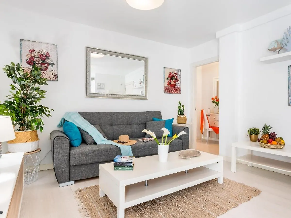 205 Los Cristianos By The Beach, Center, Wifi Ac Arona  Apartment