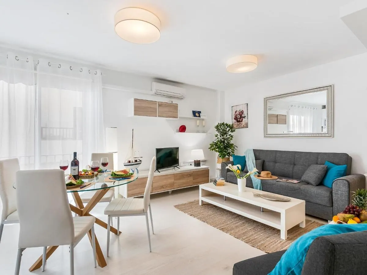 205 Los Cristianos By The Beach, Center, Wifi Ac Arona