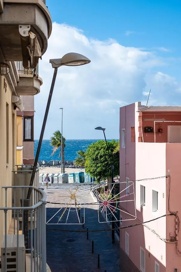 205 Los Cristianos By The Beach, Center, Wifi Ac Arona  0*, Arona (Tenerife)