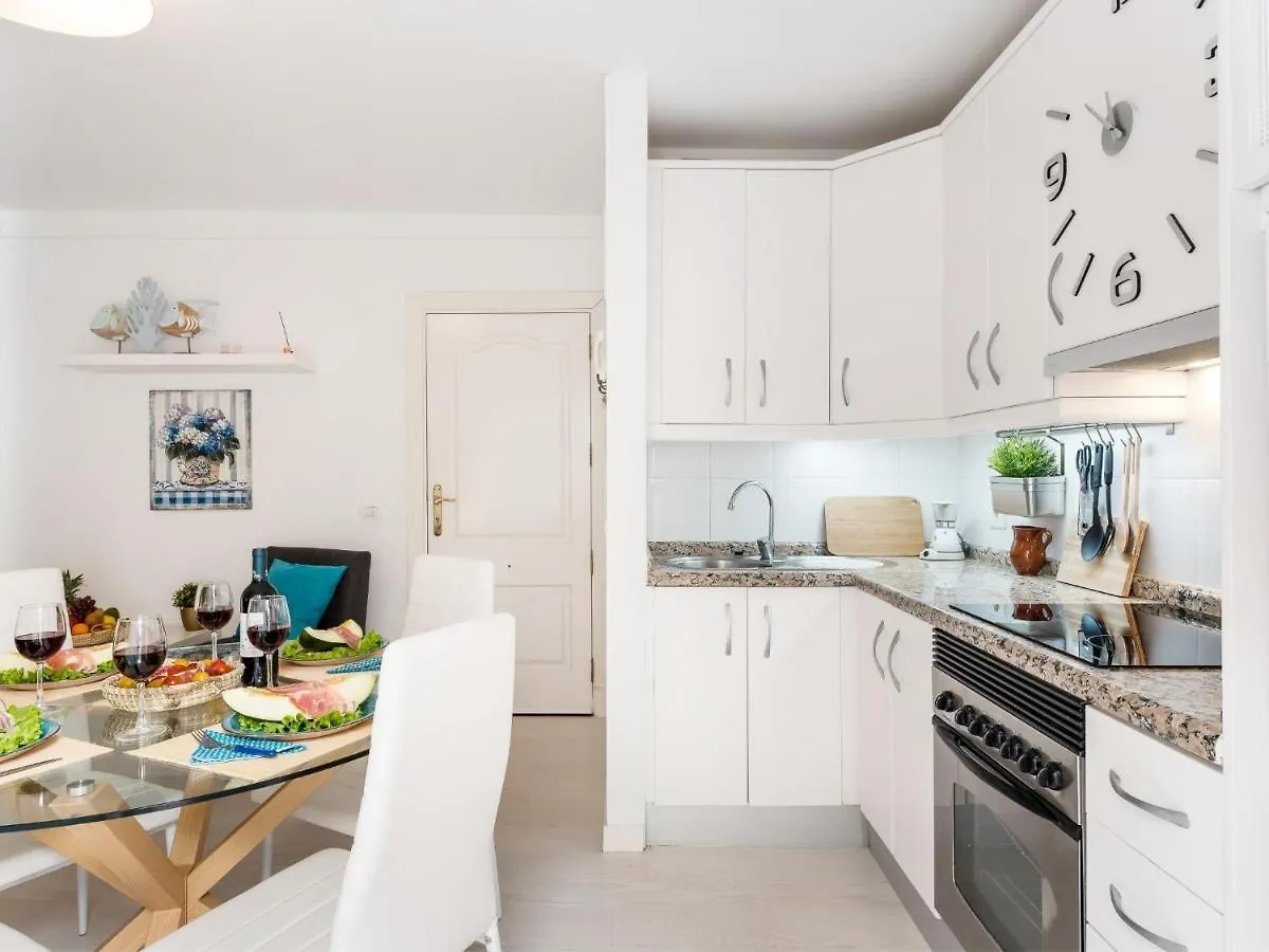 205 Los Cristianos By The Beach, Center, Wifi Ac Arona  0*, Arona (Tenerife) Spain